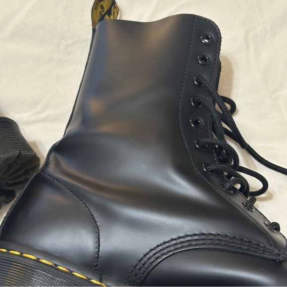 Dr. Martens 1490 Bex Black - Picture 7 of 7
